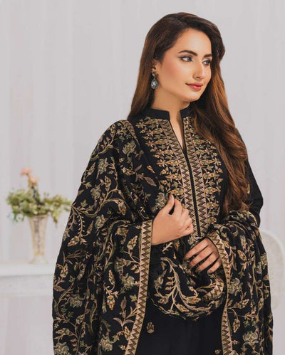 Luxury Karandi Embroidery Suit With Heavy Embroidery Karandi Shawl