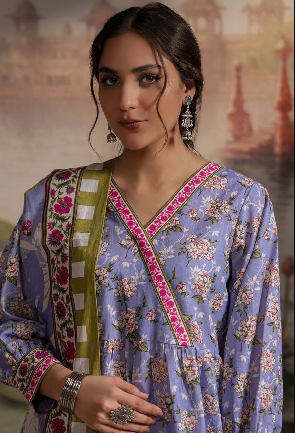 WUW24E30451 Digital Printed Khaddar Suit 3pc