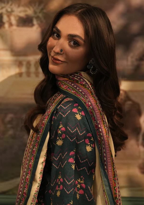 WUW24E30459  Digital Printed Khaddar Suit 3pc