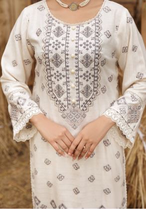 Peach Pashmina Embroidery suit with Woolen Embroidery Shawl