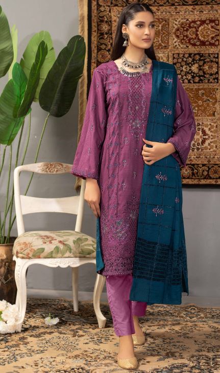 Pashmina Embroidery suit with contrast Pashmina Embroidery Shawl